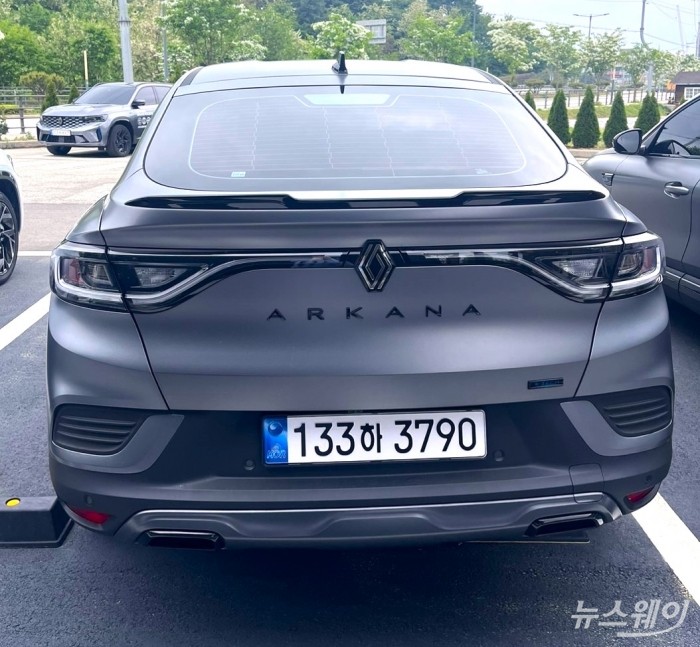 2026년형 아르카나 하이브리드 E-Tech 에스프리 알핀. 사진=황예인 기자
