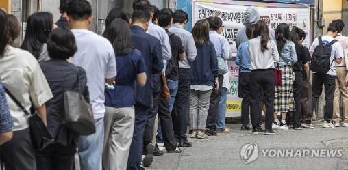 둘째날 오전 10시 사전투표율 23.33%...전남 40% 돌파