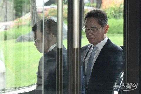 바이오 힘주는 삼성···이재용 회장 삼성바이오 사업장 방문