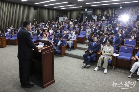 김병기 신임 민주당 원내대표 &quot;상법 개정 신속히 처리할 것&quot;