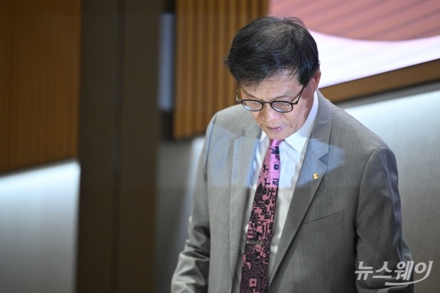 이창용 한은 총재 "구체적 수도권 부동산 공급안 나와야···기대심리 관리 필요"