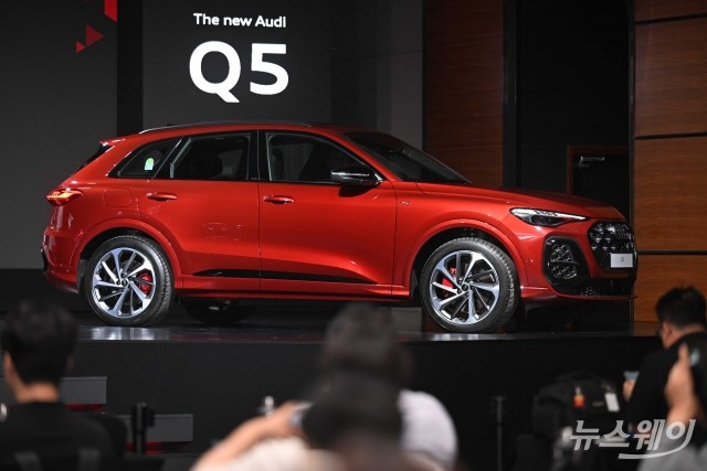 SUV 세그먼트 자존심을 건 아우디···'Q5' 출시