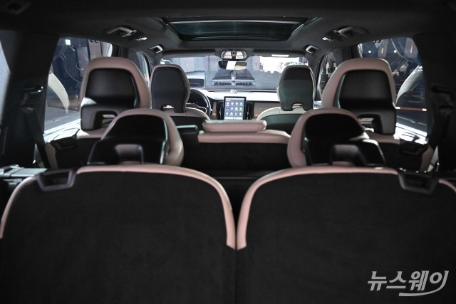 볼보코리아, 7인승 플래그십 SUV 'XC90' 출시