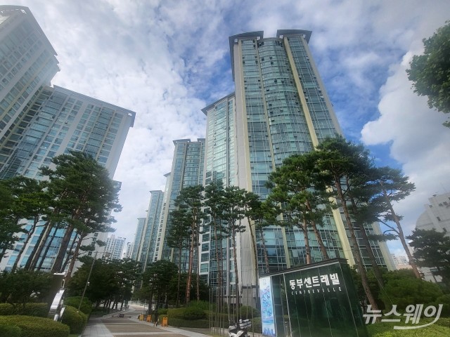  강남권 거래문의 '올스톱'···"집주인도 매도 보류"
