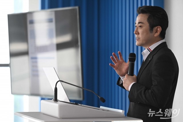 '폴리시 믹스' 설명하는 이경민 대신증권 리서치부장