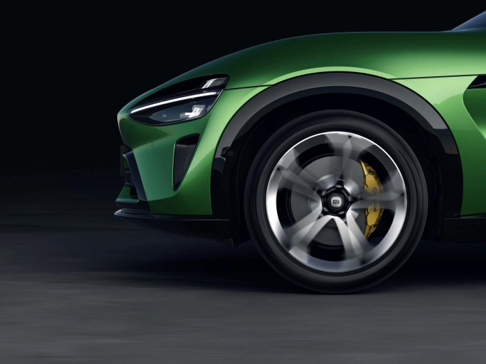 한국타이어가 중국 '샤오미(Xiaomi)'의 첫 전기 크로스오버 SUV 'YU7'에 신차용 타이어(OET)를 공급한다.