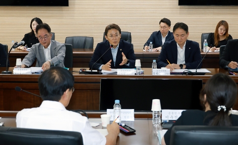권대영 &quot;금융사, 채무자 재기지원에 적극 나서야···제도 정비 필요&quot;