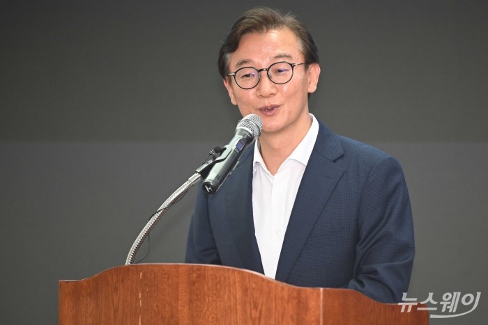 전재수 해양수산부 장관이 29일 오후 서울 여의도 해운협회에서 열린 차세대 쇄빙연구선 건조계약 체결식에서 축사를 하고 있다. 사진=강민석 기자 kms@newsway.co.kr