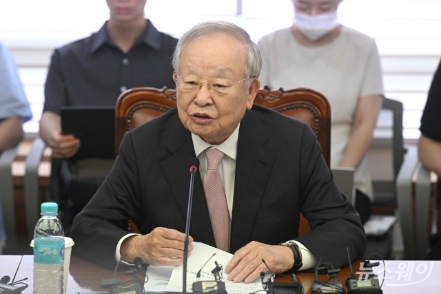 '재계 큰 어른' 손경식 경총 회장 "노란봉투법 통과땐 산업생태계 붕괴와 혼란 야기"