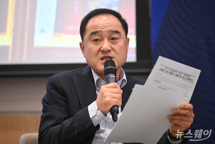 정철 한국경제연구원장이 5일 오전 서울 여의도 FKI타워에서 열린 '한·미 통상 현안 전문가 좌담회:진화하는 한미 경제 동맹:관세를 넘어 기술 및 산업협력으로'에서 발언을 하고 있다. 사진=강민석 기자 kms@newsway.co.kr