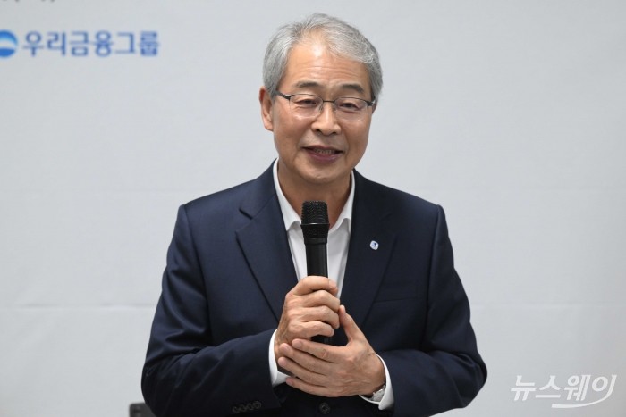임종룡 우리금융그룹 회장이 5일 오후 서울 용산구 서울지방보훈청에서 열린 광복80주년 독립유공자 지원 및 보훈문화 확산 업무협약식에서 인사말을 하고 있다. 사진=강민석 기자 kms@newsway.co.kr