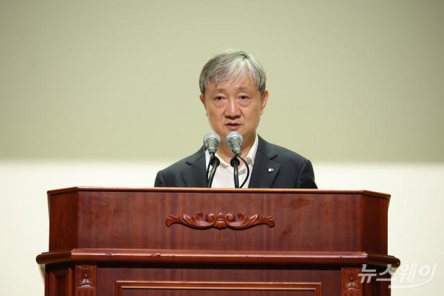 이찬진 신임 금감원장 "생산적 금융·소비자 보호 강화···경제 대전환 견인"