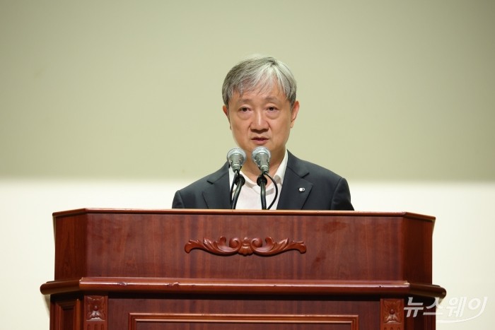 이찬진 신임 금융감독원장이 14일 오후 서울 여의도 금감원 본원에서 열린 취임식에서 취임사를 하고 있다. 사진=이수길 기자
