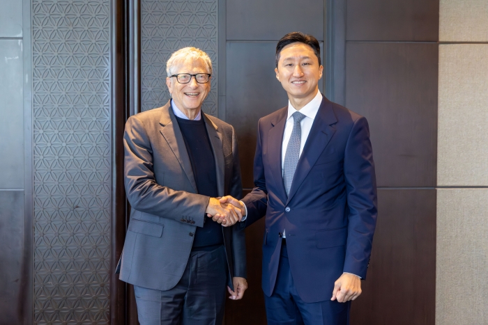 HD현대 정기선 수석부회장이 테라파워 빌 게이츠(Bill Gates) 회장과 22일 만나 SMR 사업 협력방안에 대해 논의했다. 사진=HD현대 제공