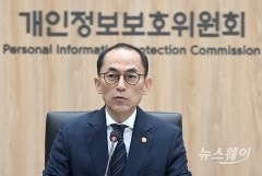 SKT 1348억 과징금, 기업 보안 투자 '낭비' 인식 전환 요구