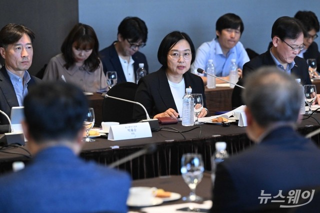 한성숙 중기부 장관 "中企 기술보호 정책 펼쳐나갈 것"