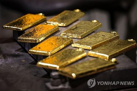 3일째 사상 최고치 기록 갈아 치운 '국제 금값'