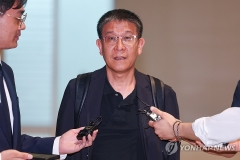 '300명 美구금' LG엔솔 인사책임자 출국···"조기 석방 위해 최선"