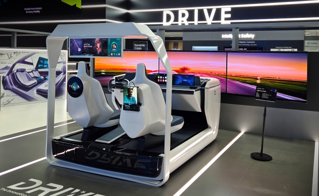 폴더블 다음은 '車'···삼성디스플레이, '차량용 OLED' 공략 스타트