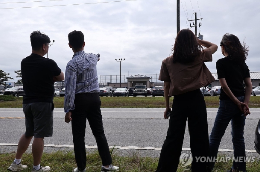 "미국 구금 한국인 근로자, 현지서 10일 오후 2시 30분 전후 출발"
