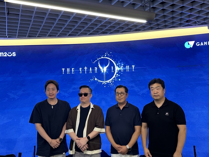 왼쪽부터 정준호 아트 디렉터, 남구민 사운드 디렉터, 정성환 게임테일즈 대표 겸 PD, 한지훈 컴투스 게임사업부문장. 사진=강준혁 기자