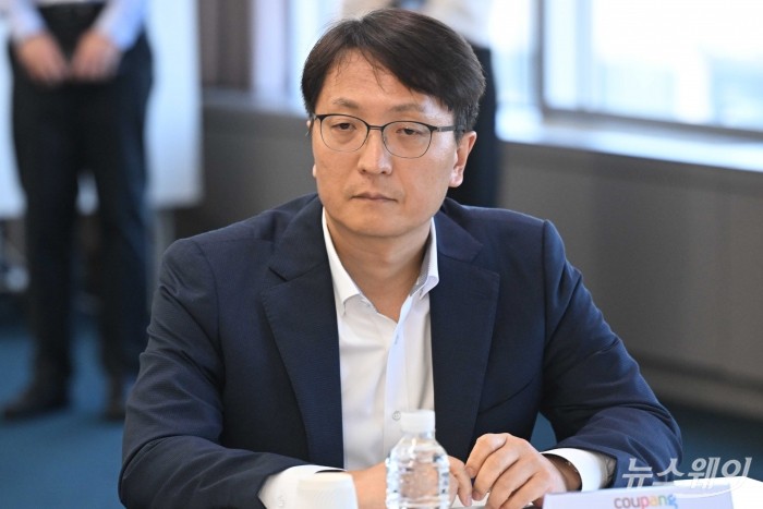박대준 쿠팡 대표이사가 11일 오후 서울 강남구 네이버스퀘어 역삼에서 열린 빅테크 CEO 간담회에 참석해 자리하고 있다. 사진=강민석 기자 kms@newsway.co.kr