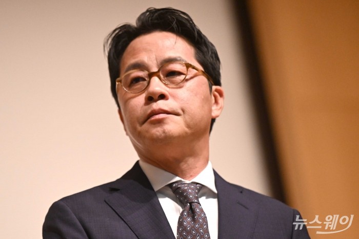 조좌진 롯데카드 대표이사가 지난 18일 오후 서울 중구 부영태평빌딩에서 기자회견을 열고 해킹 피해 관련 대국민 사과를 하고 있다. 사진=강민석 기자 kms@newsway.co.kr