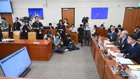 과기정통부 &quot;소액결제 보안 취약···2단계 인증도 강구&quot;