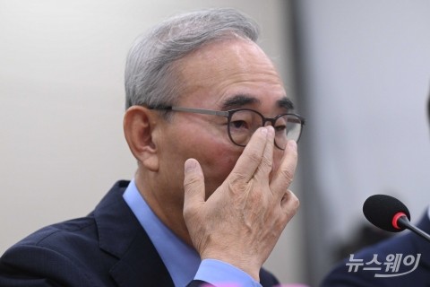김영섭 KT 대표 &quot;全 고객 대상 위약금 면제 검토&quot;