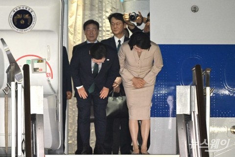 3박 5일간의 방미 마치고 귀국한 이재명 대통령 내외