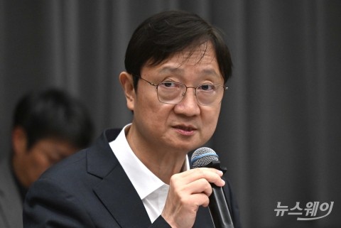 가상자산사업자 대표들 만난 이찬진 금감원장 &quot;고위험 상품만 몰두 안 돼&quot;
