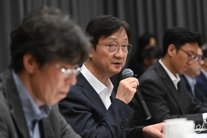 이찬진 금융감독원장이 30일 오후 서울 강남구 드림플러스에서 열린 가상자산사업자 CEO 간담회에서 모두발언을 하고 있다. 사진=강민석 기자 kms@newsway.co.kr