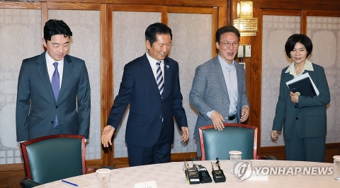 당정 &quot;서울·경기 집값 과열···이번 주 종합대책 발표&quot;