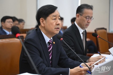 정부, 국민연금 외환스와프 계약 연장 협의