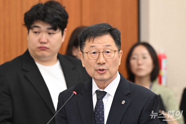 국감 업무보고하는 윤수현 한국소비자원장