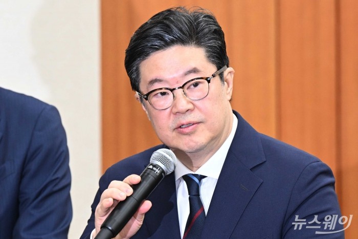 김병주 MBK파트너스 회장. 사진=강민석 기자 kms@newsway.co.kr