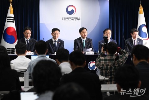 구윤철 부총리 &quot;서울 전역 규제지역 지정···이상거래 엄정 대응&quot;