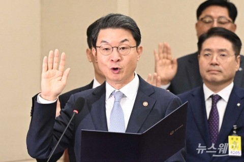 이억원 금융위원장 &quot;부동산 과열 빨리 차단해 서민 주거사다리 보장&quot;