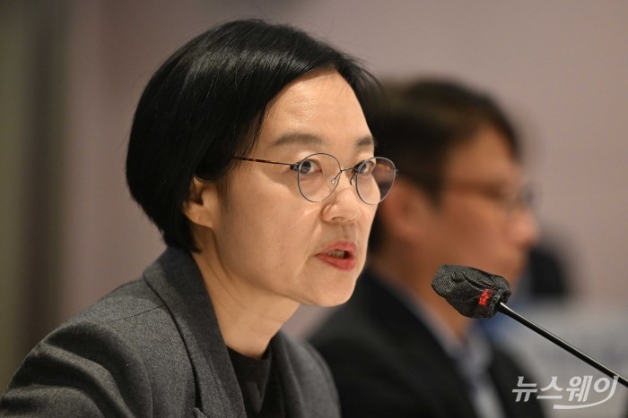 한성숙 중소벤처기업부 장관이 23일 오후 서울 여의도 한국경제인협회에서 열린 대·중소기업간 동반성장을 위한 대기업과의 간담회에서 모두발언을 하고 있다. 사진=강민석 기자 kms@newsway.co.kr