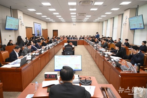 한성숙 중기부 장관 "전문성 가진 대표 세워 제대로 바꾸겠다"