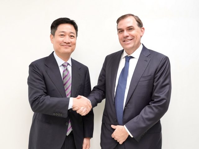 LGU+ 홍범식, 맷 가먼 AWS CEO와 회동···"양사 협력 강화"