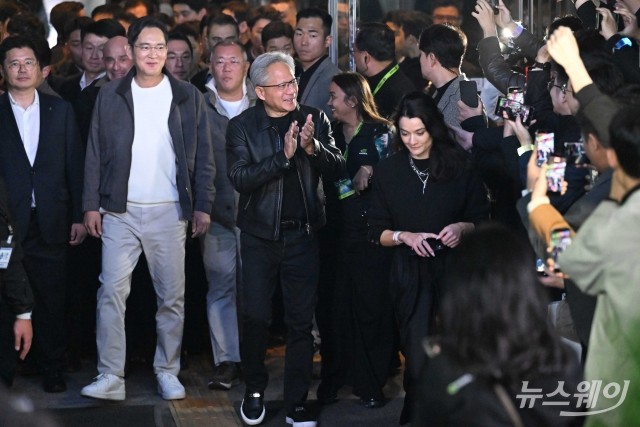 '지포스 게이머 페스티벌' 입장하는 젠슨 황·이재용·정의선