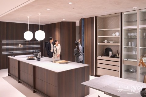 한샘, '플래그십 부산센텀' 리뉴얼 오픈