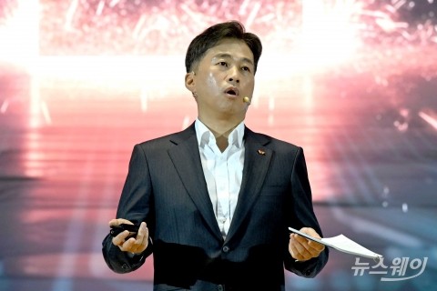 SK하이닉스 곽노정 &quot;새 비전에 풀 스택 AI 메모리 크리에이터&quot;