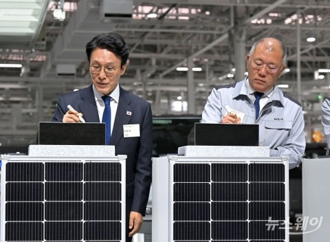 기아 화성 EVO 플랜트 준공식&amp;기공식 참석한 김민석 총리와 정의선 회장