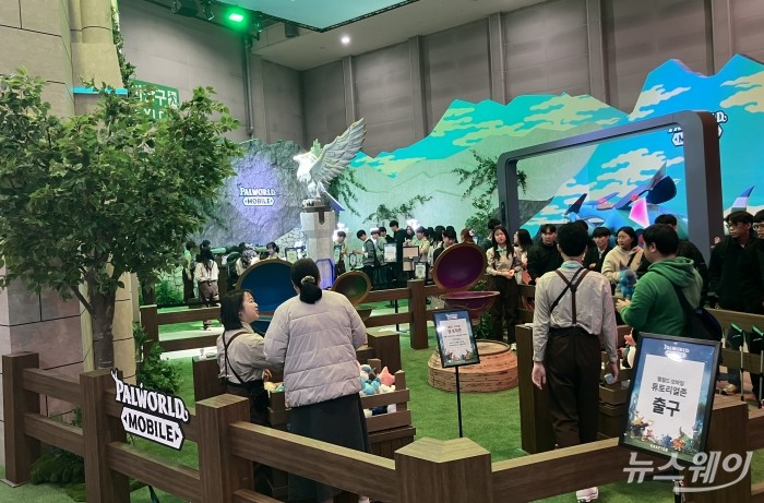 지스타 2025 크래프톤 부스 체험존. 사진=김세현 기자