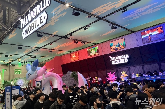 지스타 2025 크래프톤 부스 시연존. 사진=김세현 기자