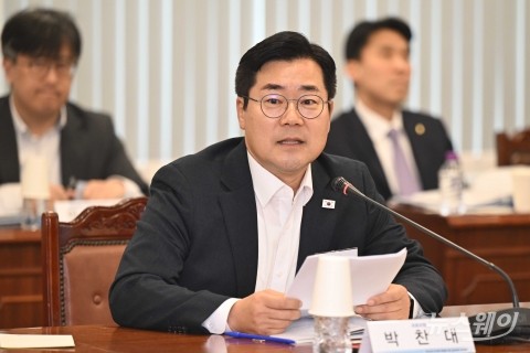 박찬대 의원 &quot;비급여 둘러싼 과잉진료 실질적 감독 개선 이뤄져야&quot;