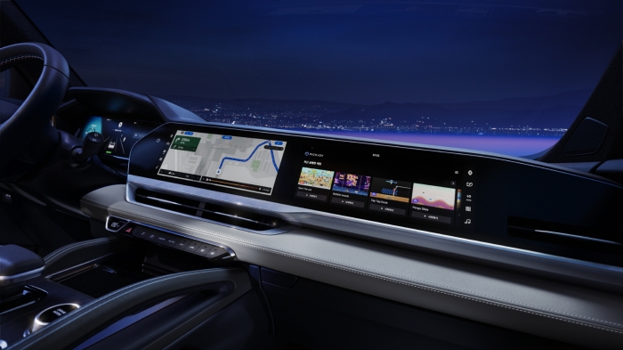 openR 파노라마 스크린에 탑재된 아케이드 게임 기능. 사진=르노코리아 제공