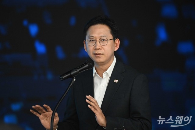 배경훈 부총리 "KT 해킹 합동 조사 결과, 연내 발표할 것"